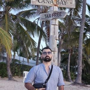 Meet your Posher, Fadi